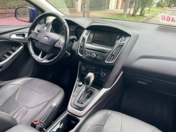Ford Focus III 2.0 SE Plus AT6 - Image 4