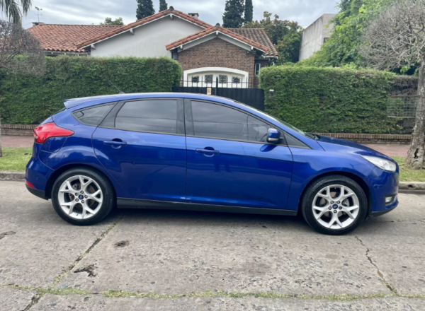 Ford Focus III 2.0 SE Plus AT6 - Image 2